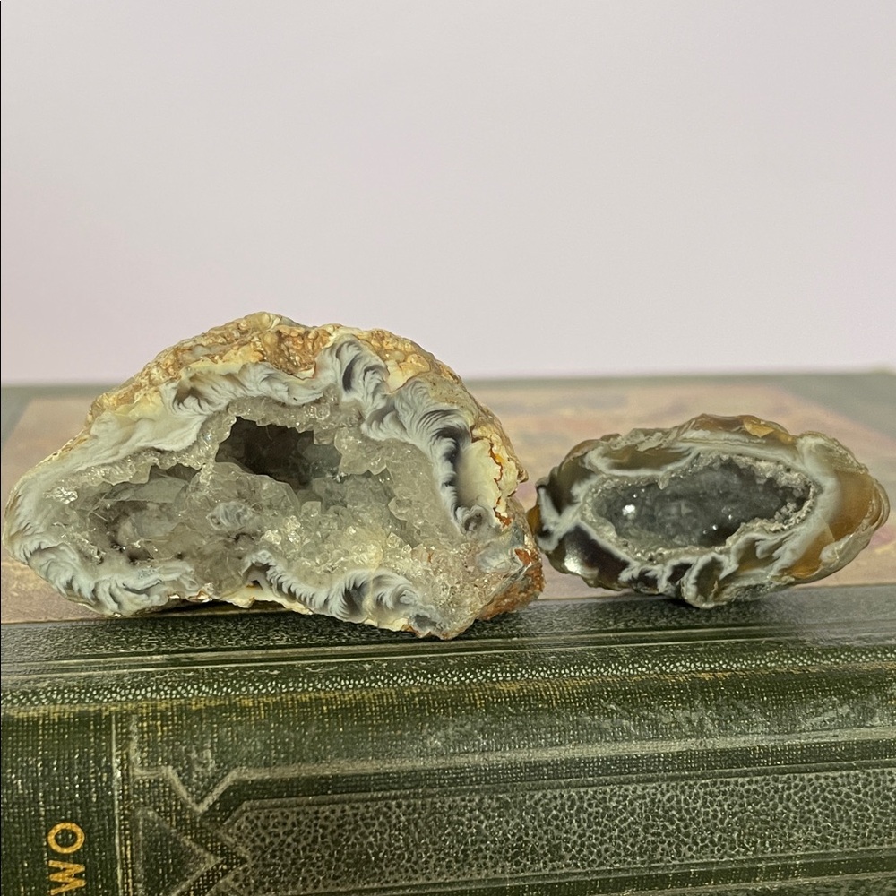Natural las choyas Geodes Pair
